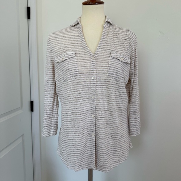 J McLaughlin Stripe Button Blouse Size Medium - Picture 1 of 13
